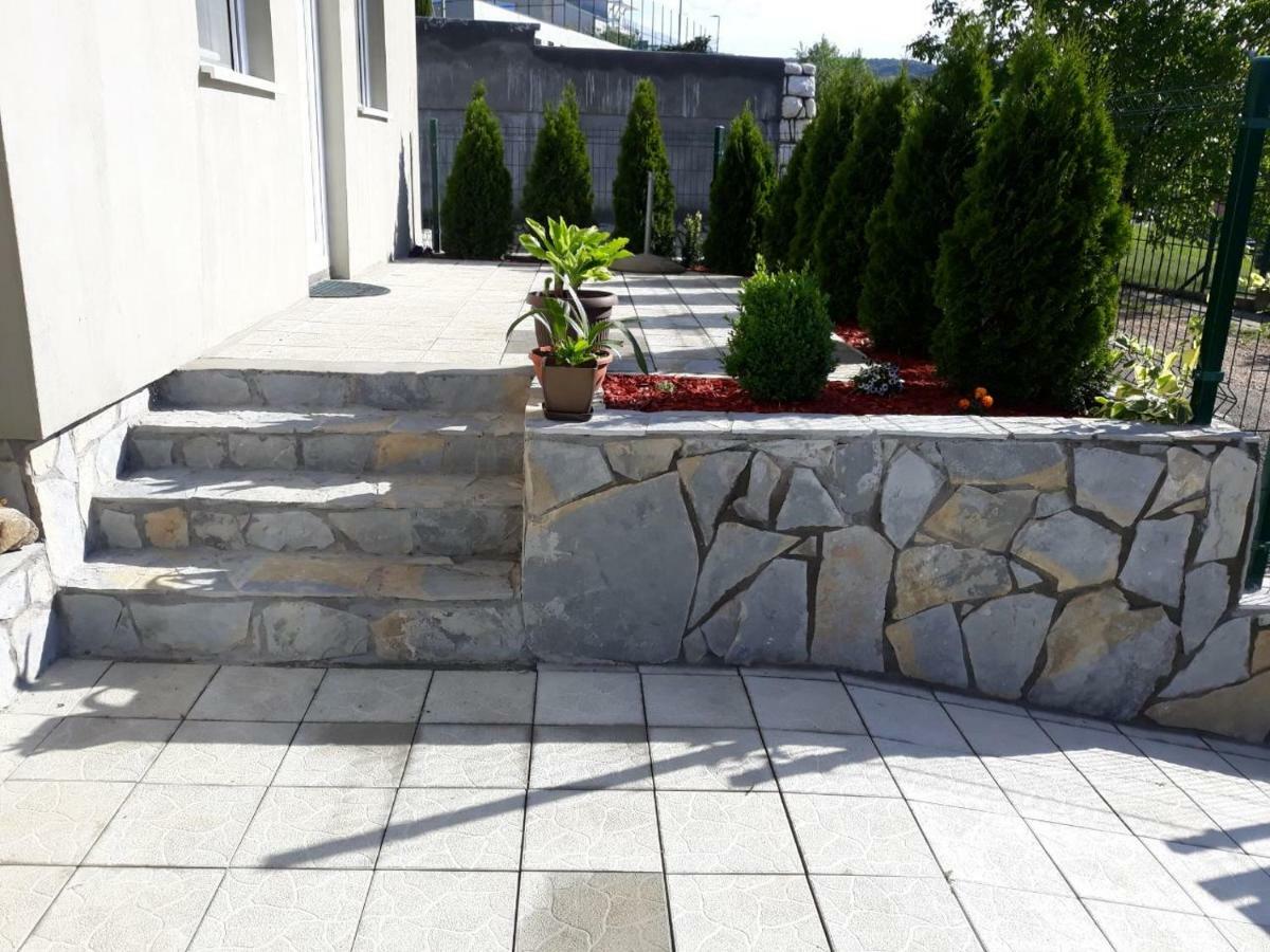 Ferienwohnung Simica Cose Vrdnik Exterior foto