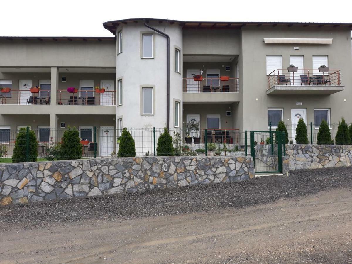Ferienwohnung Simica Cose Vrdnik Exterior foto